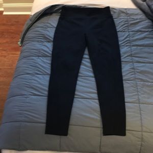 Black legging with tummy control